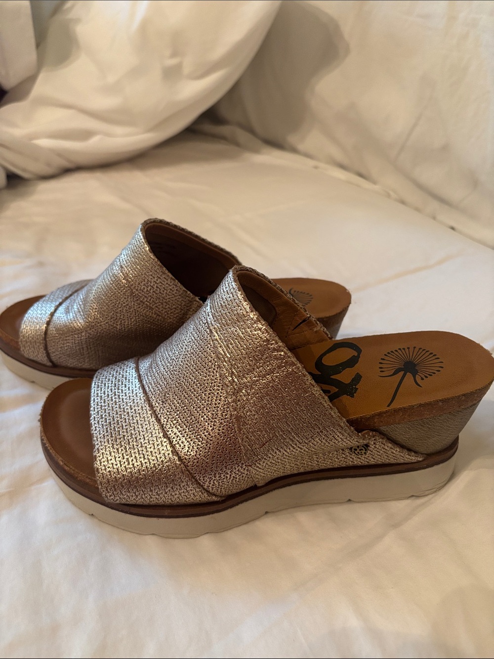 OTBT Metallic Rose Gold Slide Wedges